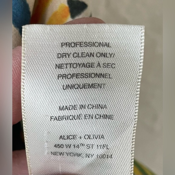 Alice + Olivia Geometric Stripe Dress Mini Halter Multicolor Print Shift; size L - Picture 7 of 7